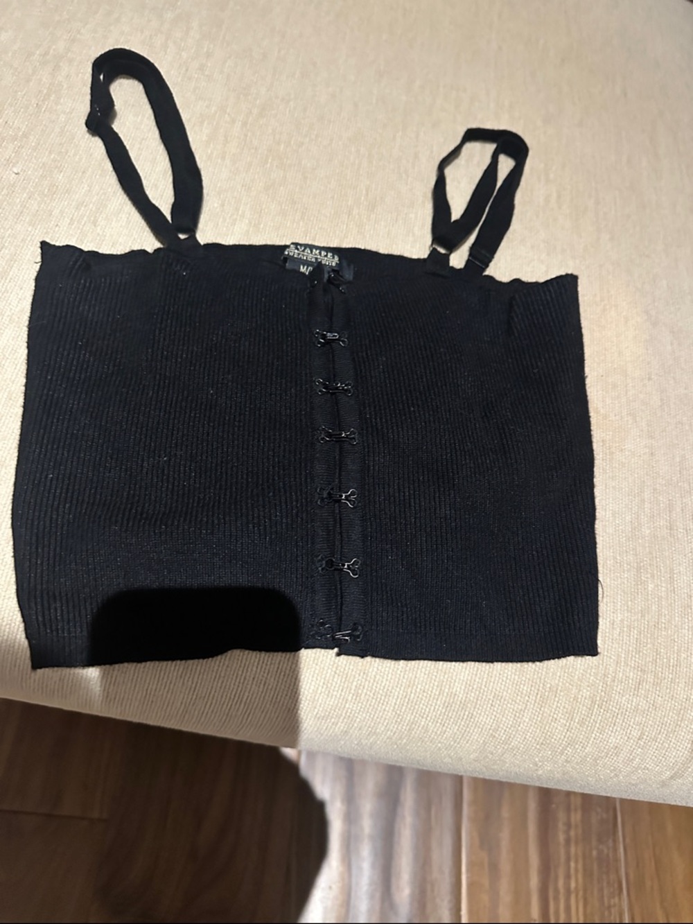 Revamped Black Ribbed Hook-and-Eye Cropped Tank Top